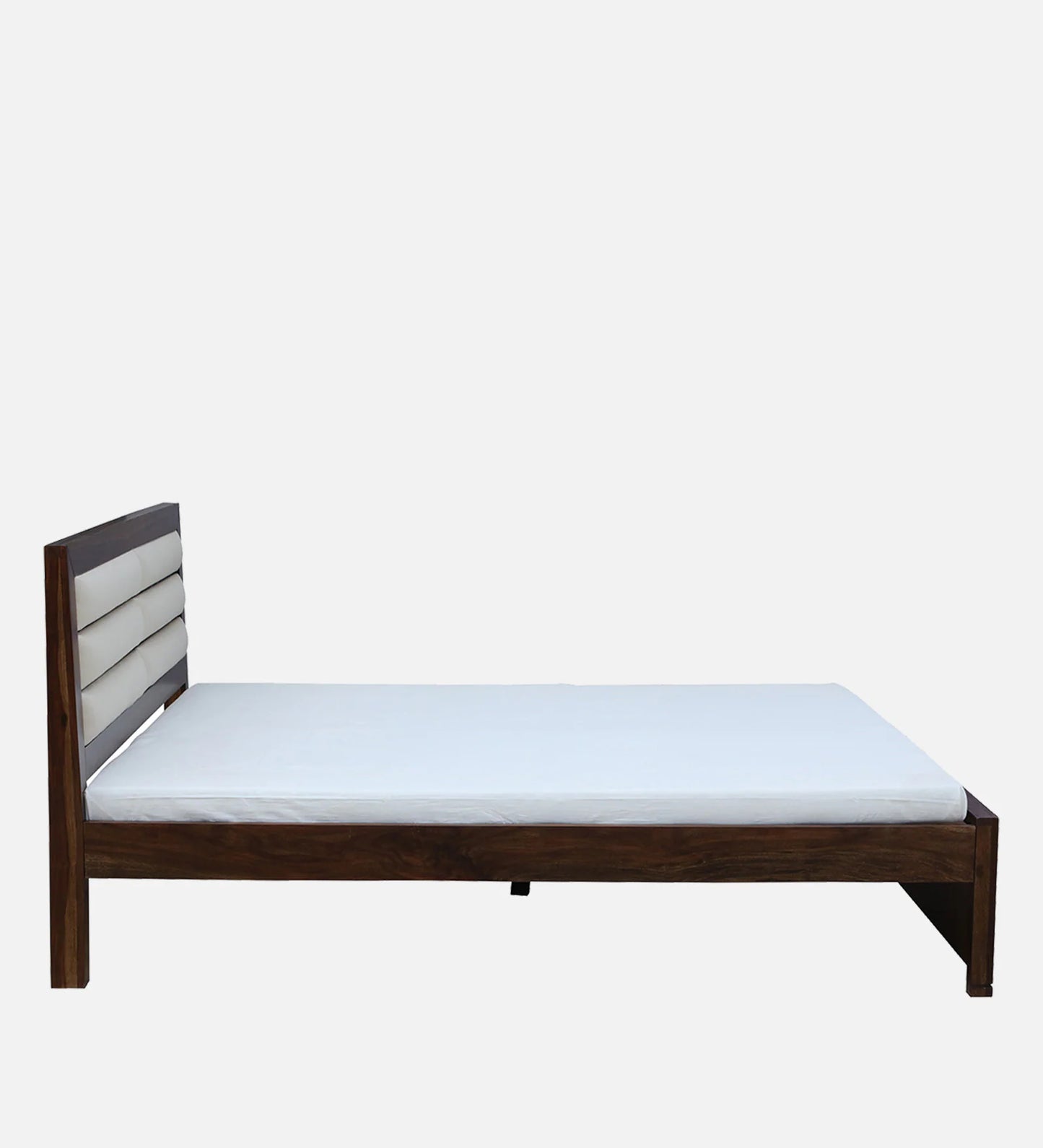 Pore King Bed